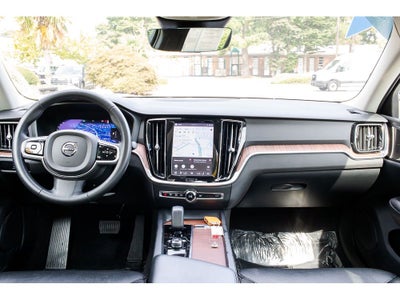 2024 Volvo S60 Plus Dark Theme