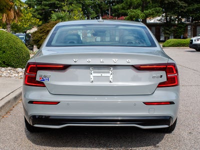 2024 Volvo S60 Plus Dark Theme