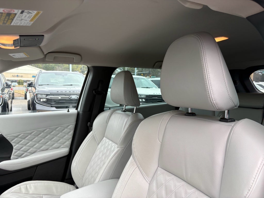 2022 Mitsubishi Outlander SEL