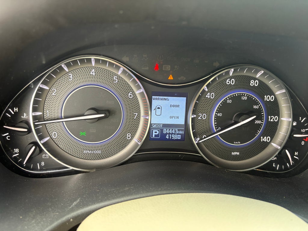 2015 INFINITI QX80 Base