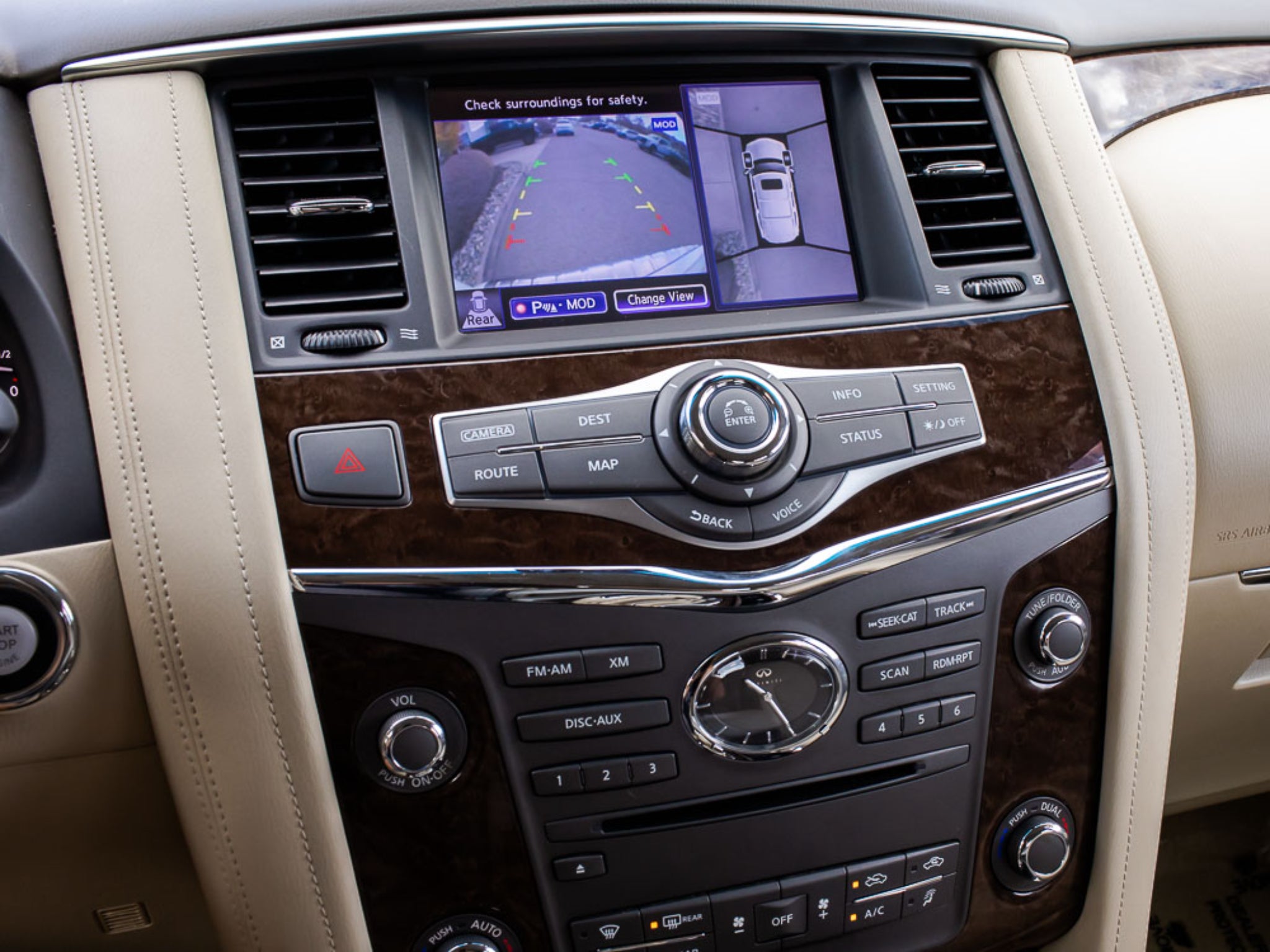 2015 INFINITI QX80 Base