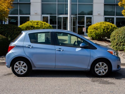 2013 Toyota Yaris LE