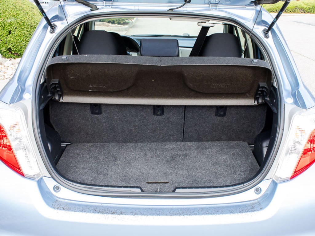 2013 Toyota Yaris LE