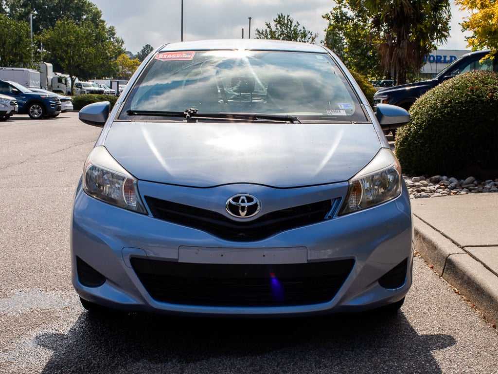 2013 Toyota Yaris LE