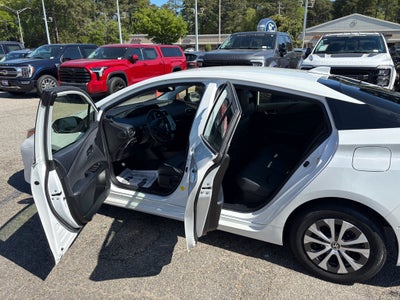 2022 Toyota Prius XLE