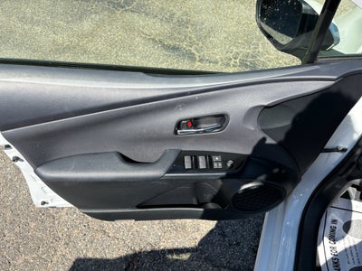 2022 Toyota Prius XLE