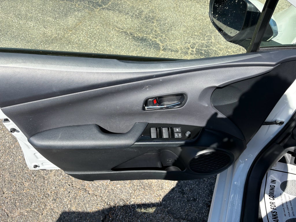 2022 Toyota Prius XLE