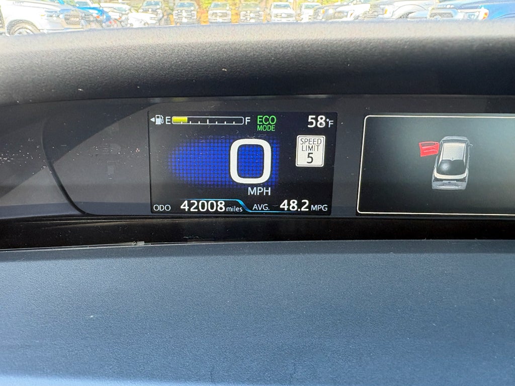 2022 Toyota Prius XLE