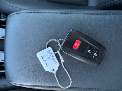 2022 Toyota Prius XLE