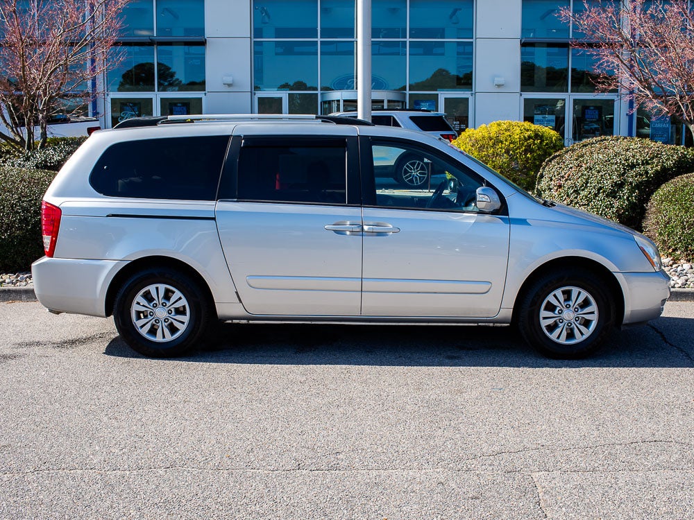 2012 Kia Sedona LX