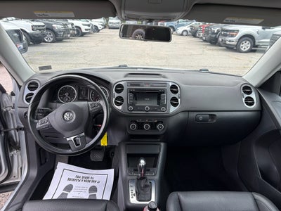 2012 Volkswagen Tiguan SE w/Sunroof & Nav