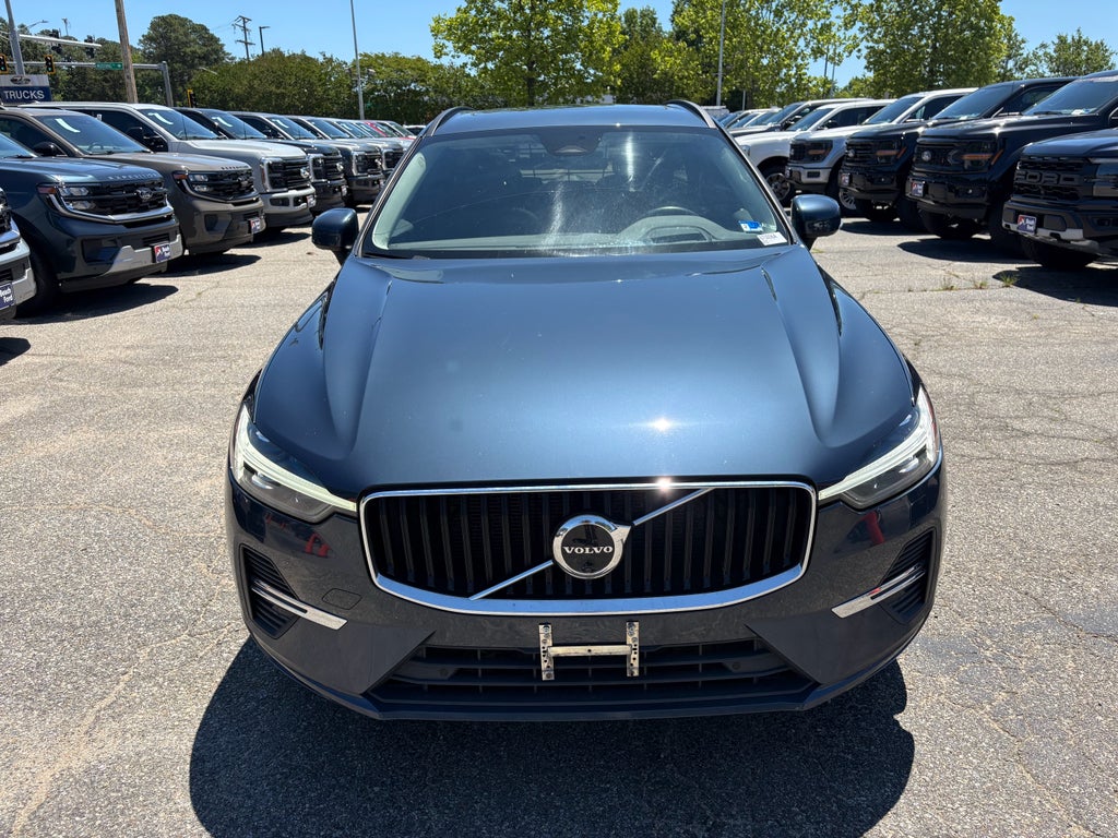 2022 Volvo XC60 Momentum