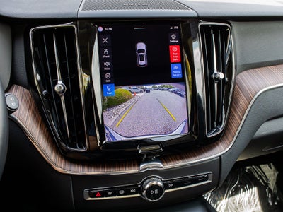 2022 Volvo XC60 Momentum