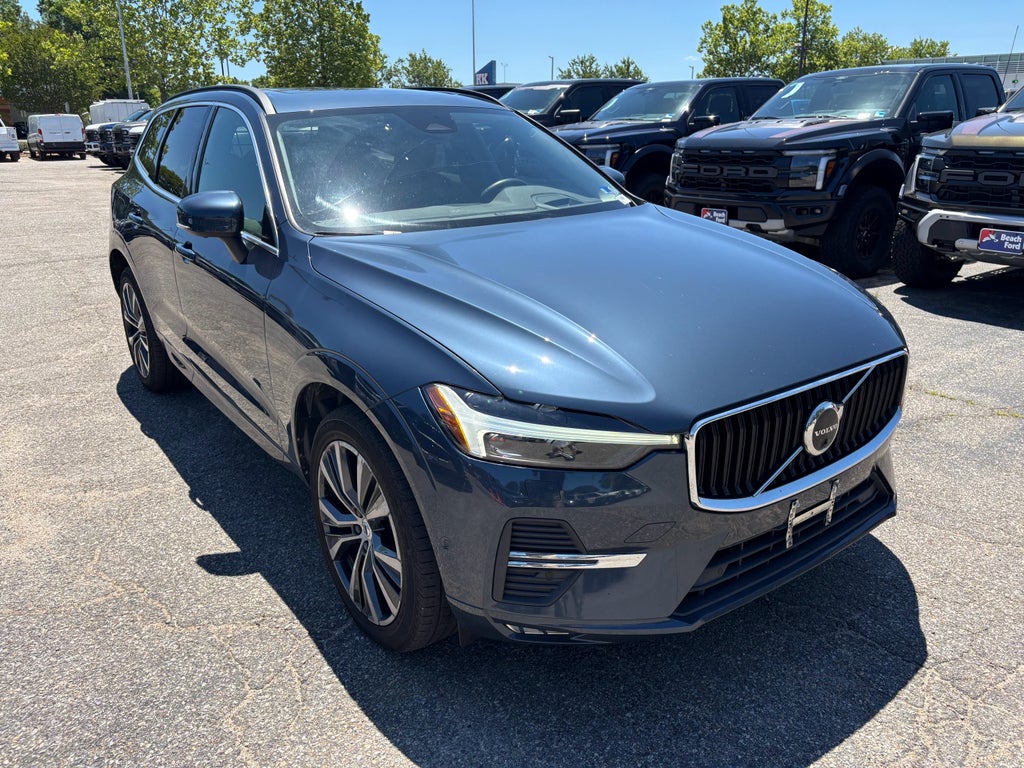 2022 Volvo XC60 Momentum