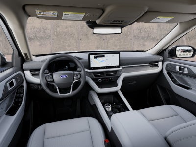 2027 Ford Explorer 4DR 4WD PLTNM