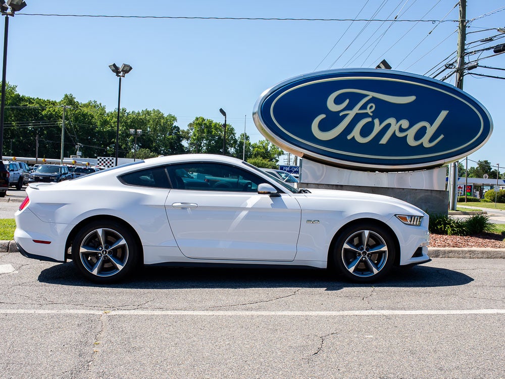2016 Ford Mustang GT Coupe Premium's photo