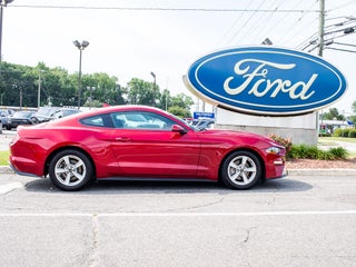 2022 Ford Mustang EcoBoost