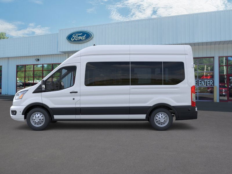 2025 Ford Transit Wagon XLT