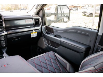 2026 Ford F-250 LARIAT BLACK WIDOW