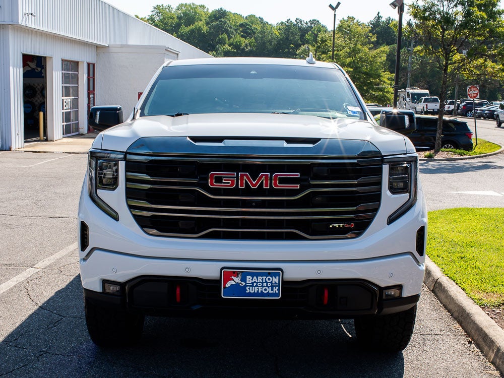 2023 GMC Sierra AT4