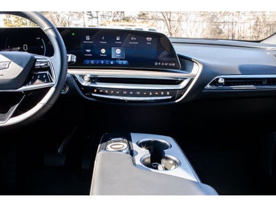 2024 Cadillac Lyriq Tech