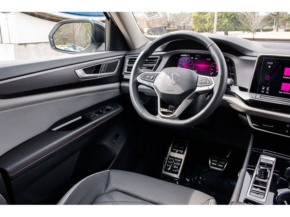 2024 Volkswagen Atlas 2.0T Peak Edition SE w/Technology