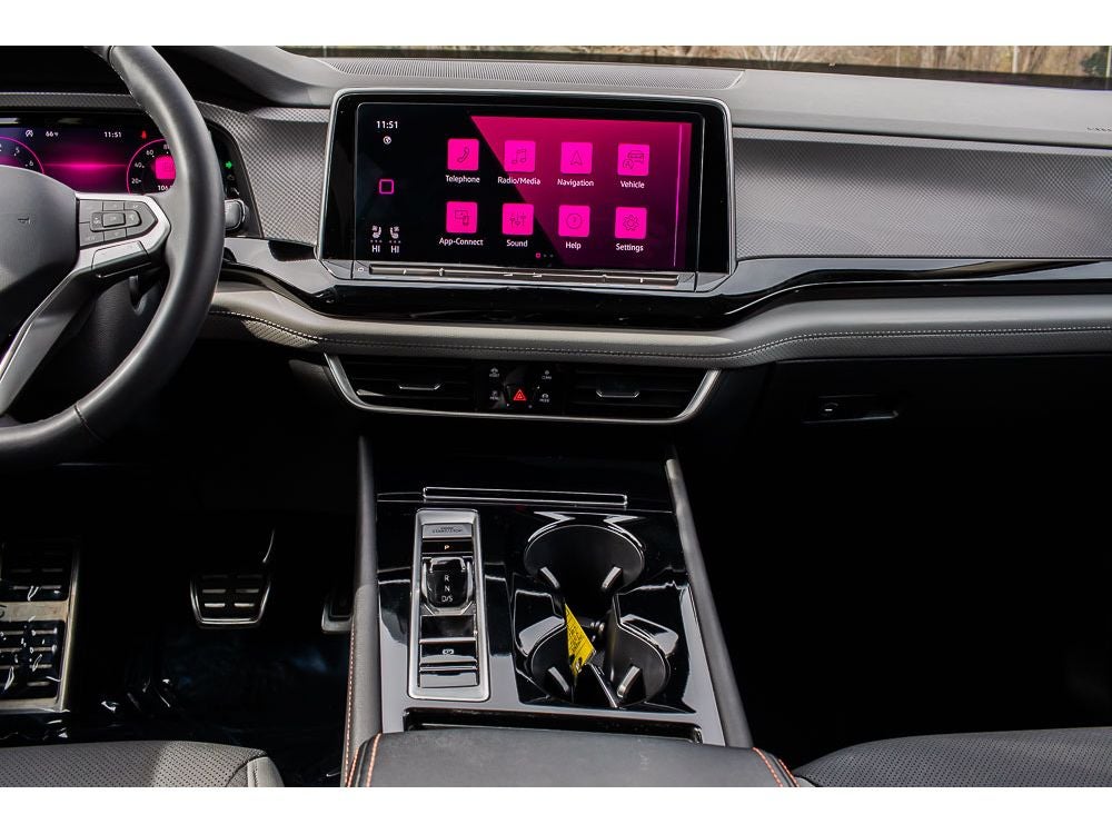 2024 Volkswagen Atlas 2.0T Peak Edition SE w/Technology