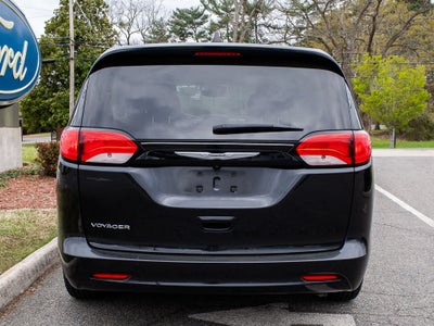 2023 Chrysler Voyager LX