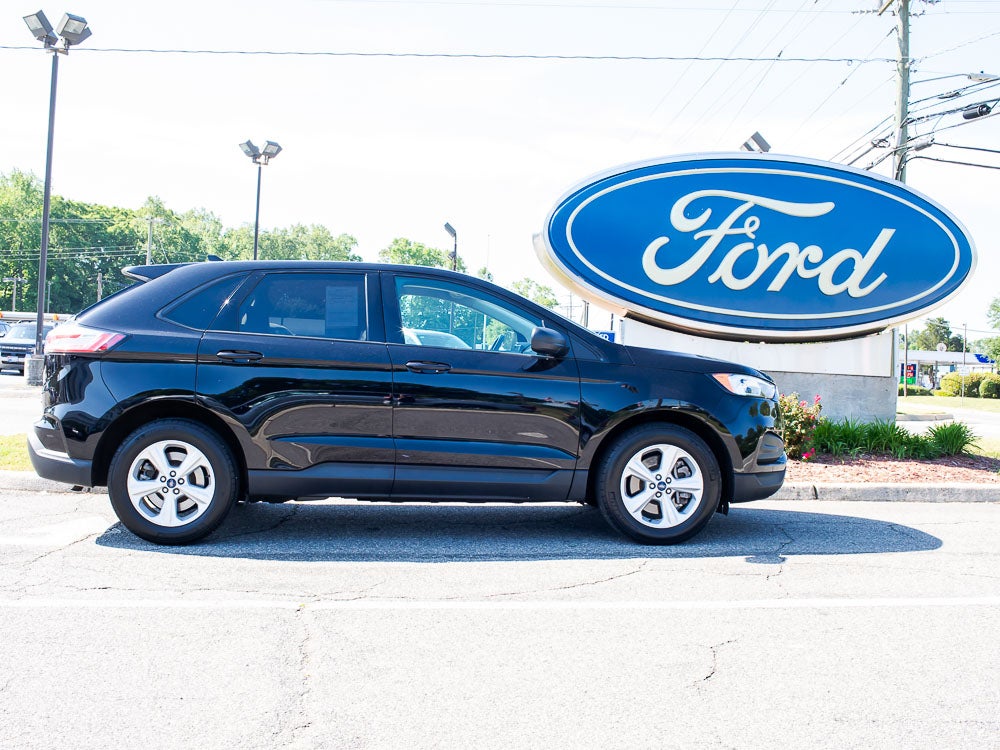 2022 Ford Edge SE