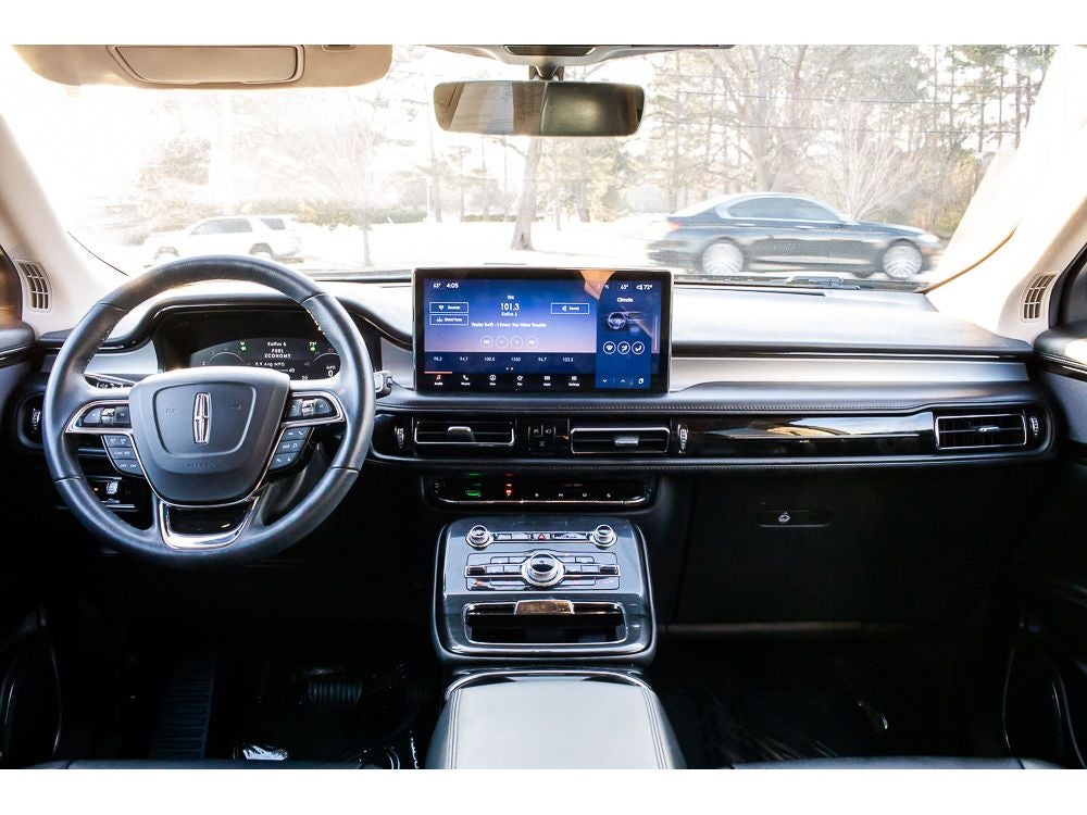 2023 Lincoln Nautilus Standard