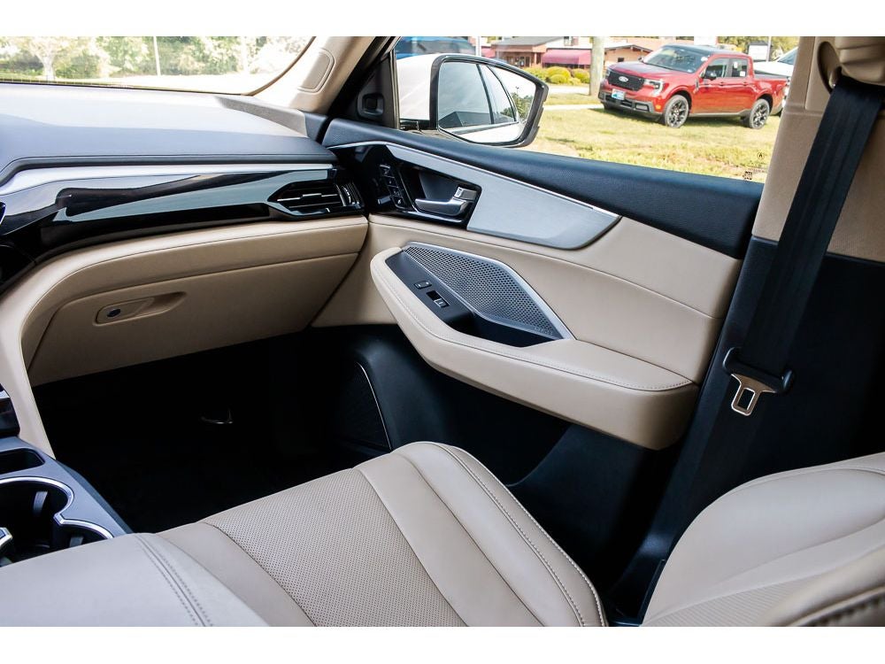 2022 Acura MDX w/Technology Package