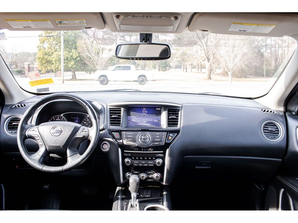 2019 Nissan Pathfinder SV