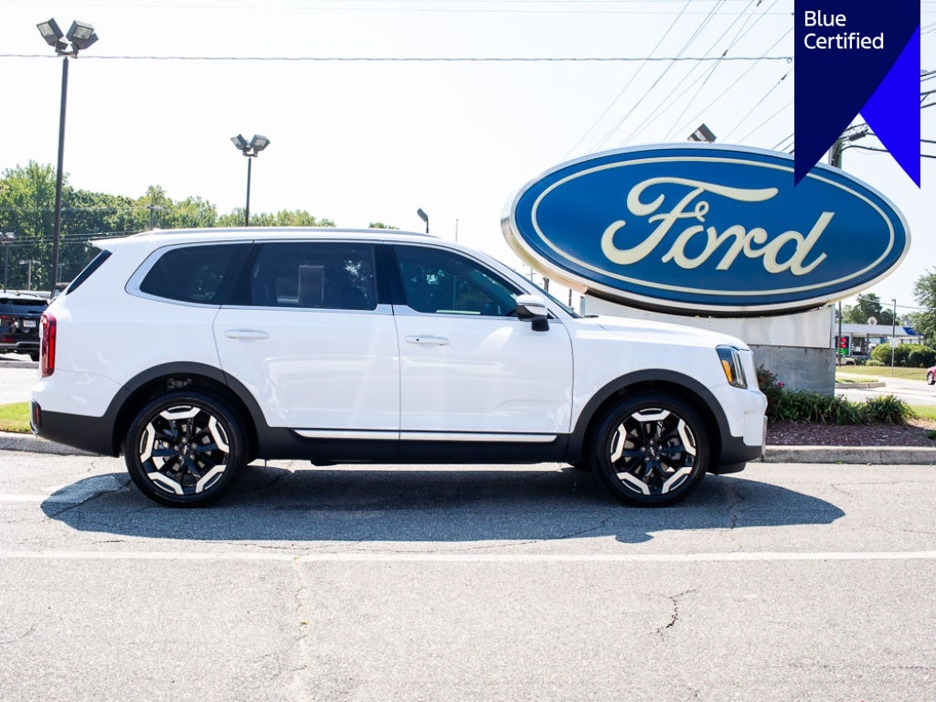 2023 Kia Telluride S
