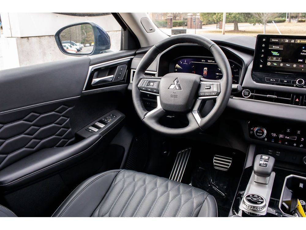 2025 Mitsubishi Outlander SEL