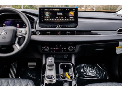 2025 Mitsubishi Outlander SEL