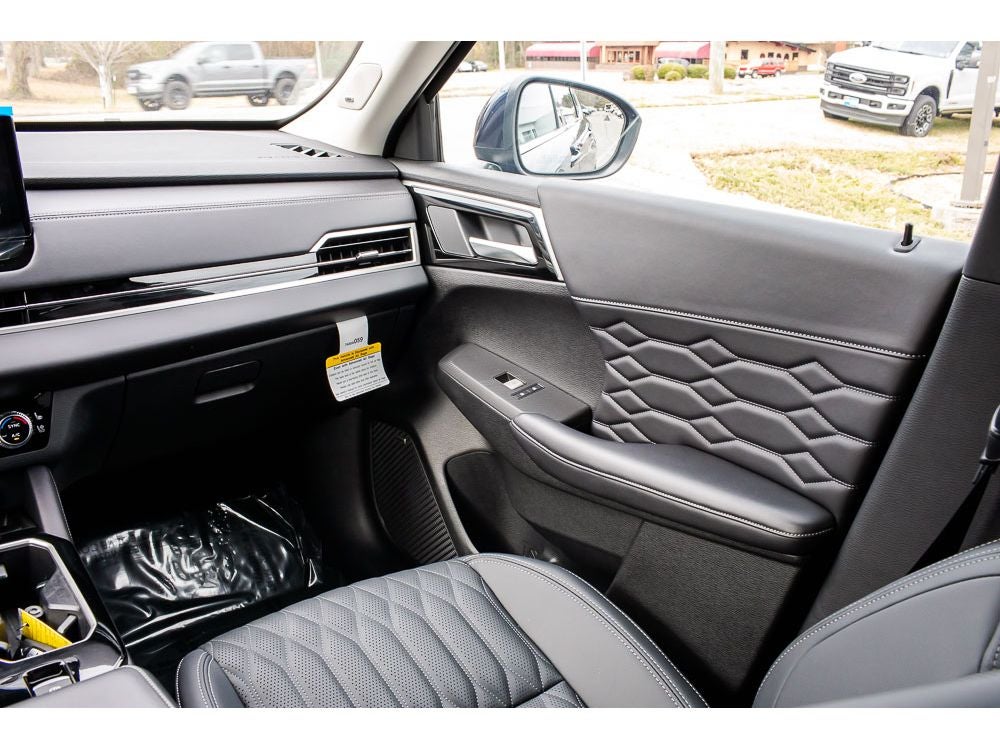 2025 Mitsubishi Outlander SEL