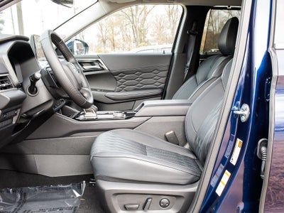 2025 Mitsubishi Outlander SEL