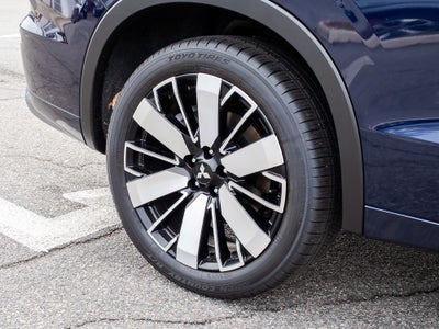 2025 Mitsubishi Outlander SEL